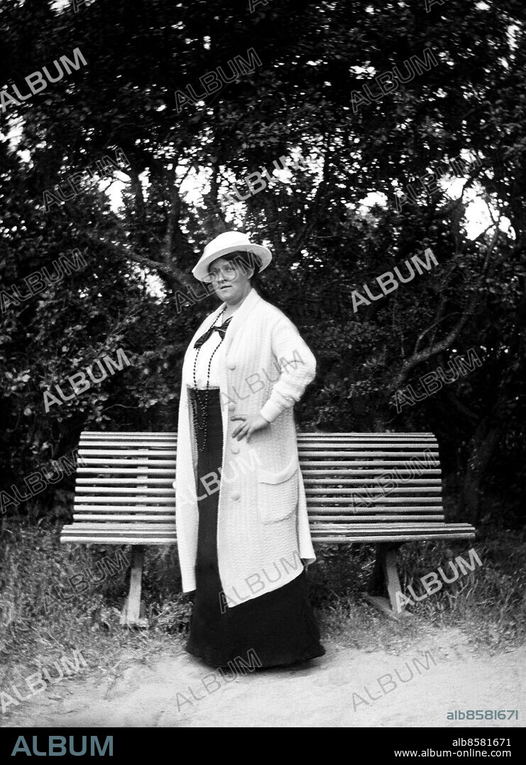 ARKIV 1915 . Gurli Forsell, hustru till operachefen John Forsell . Foto: TT / Kod 1900.