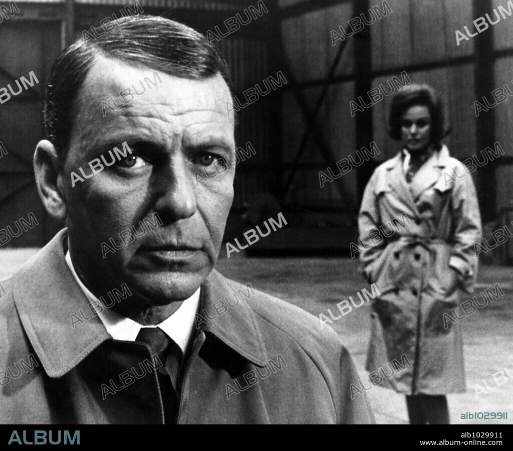 FRANK SINATRA en ATRAPADO, 1967 (THE NAKED RUNNER), dirigida por SIDNEY J. FURIE. Copyright WARNER BROTHERS.