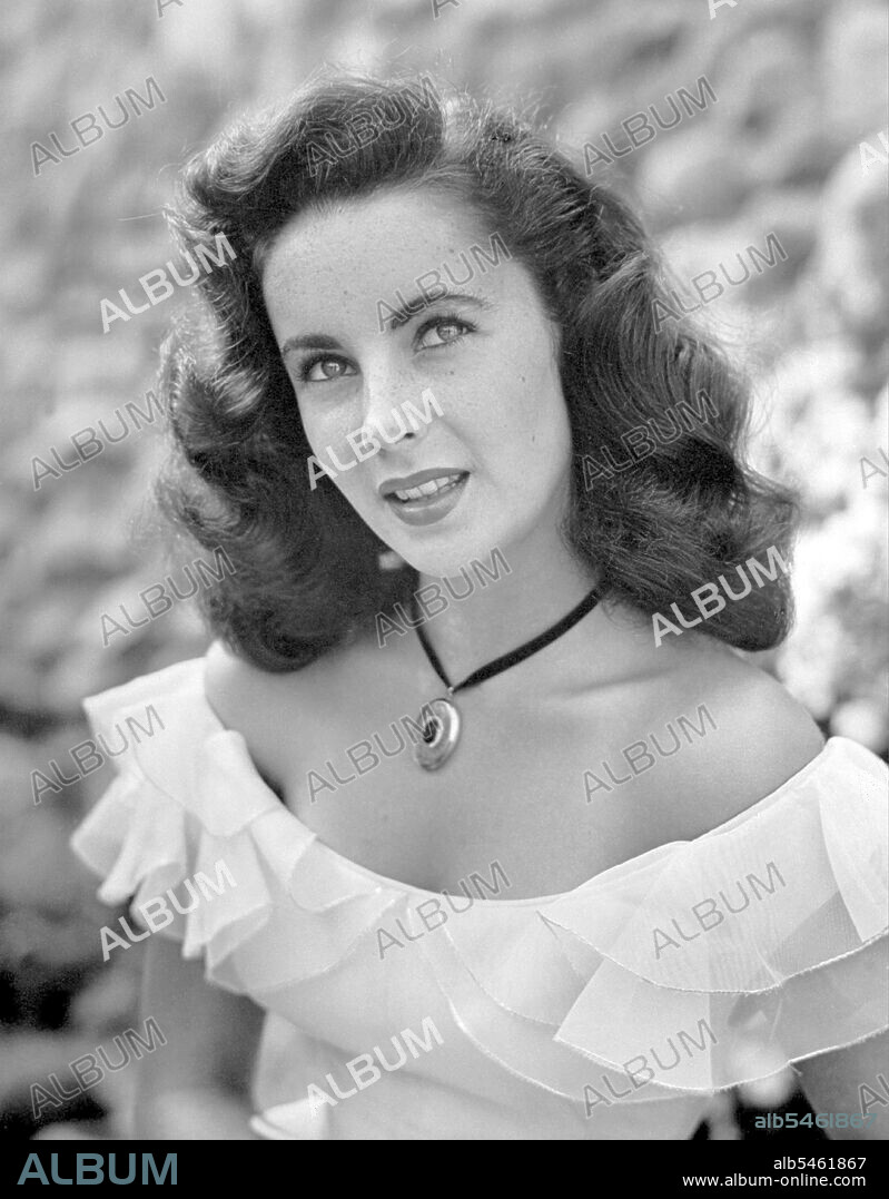 ELIZABETH TAYLOR in CYNTHIA, 1947, directed by ROBERT Z. LEONARD. Copyright M.G.M.