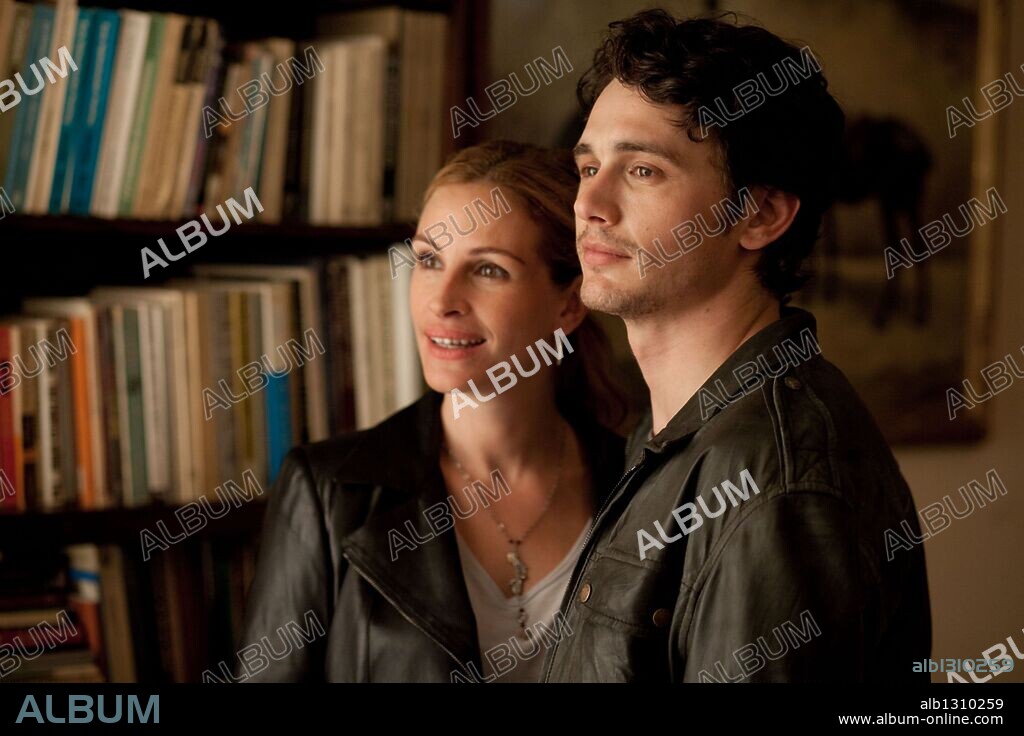 JAMES FRANCO and JULIA ROBERTS in EAT PRAY LOVE, 2010, directed by RYAN MURPHY. Copyright COLUMBIA PICTURES/PLAN B ENTERTAINMENT/RED OM FILMS/SYZYGY.
