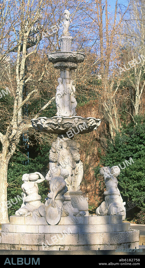 FUENTE DE LOS TRITONES - S XVII - FUENTE BARROCA SITUADA EN LOS JARDINES DEL CAMPO DEL MORO.
