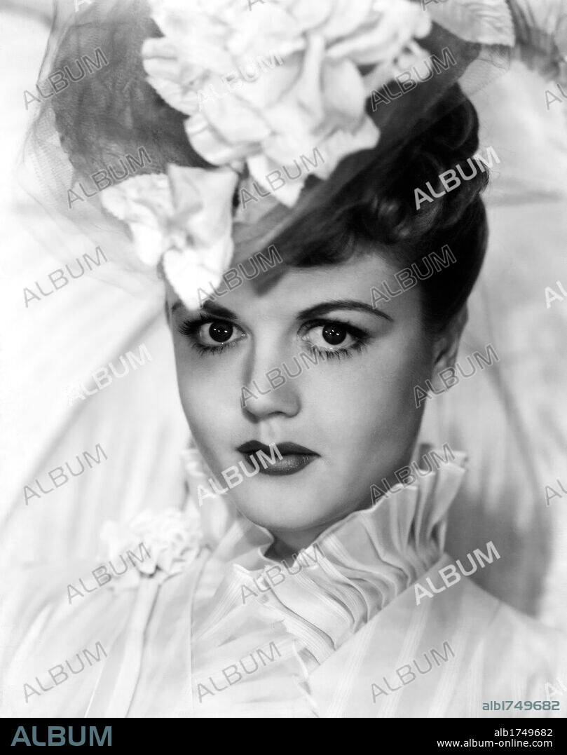 ANGELA LANSBURY in THE PRIVATE AFFAIRS OF BEL AMI, 1947, directed by ALBERT LEWIN. Copyright UNITED ARTISTS.