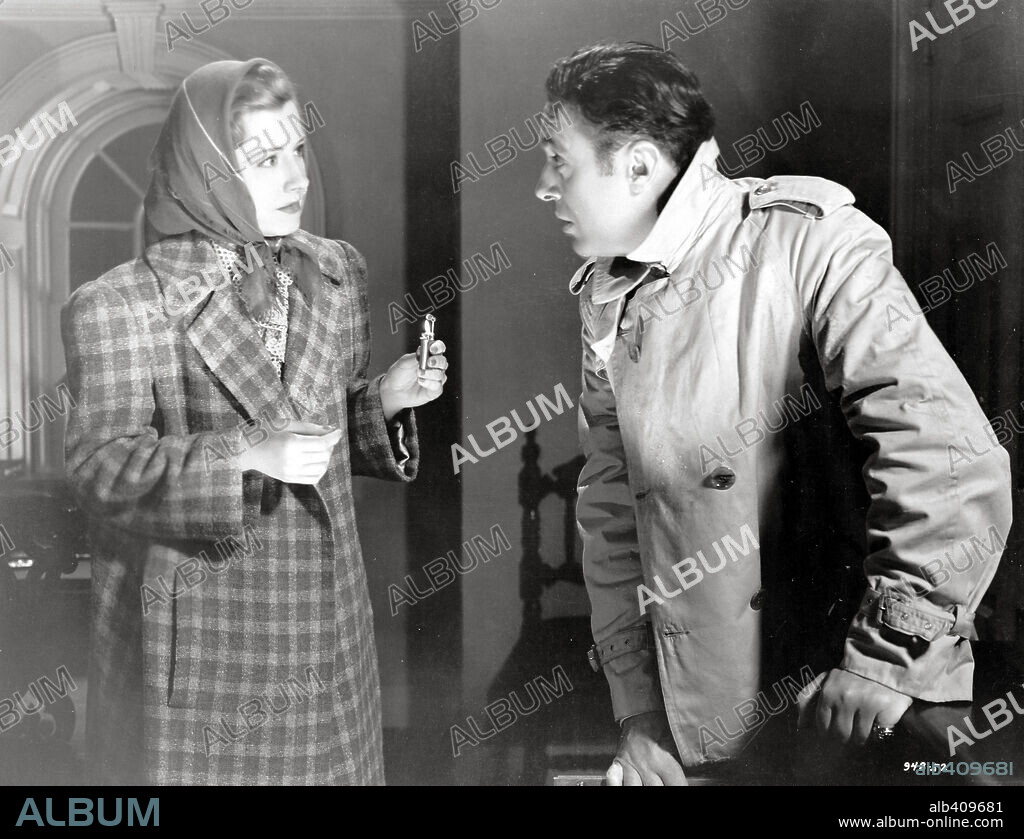 CHARLES BOYER and IRENE DUNNE in LOVE AFFAIR, 1939, directed by LEO MCCAREY. Copyright RKO.
