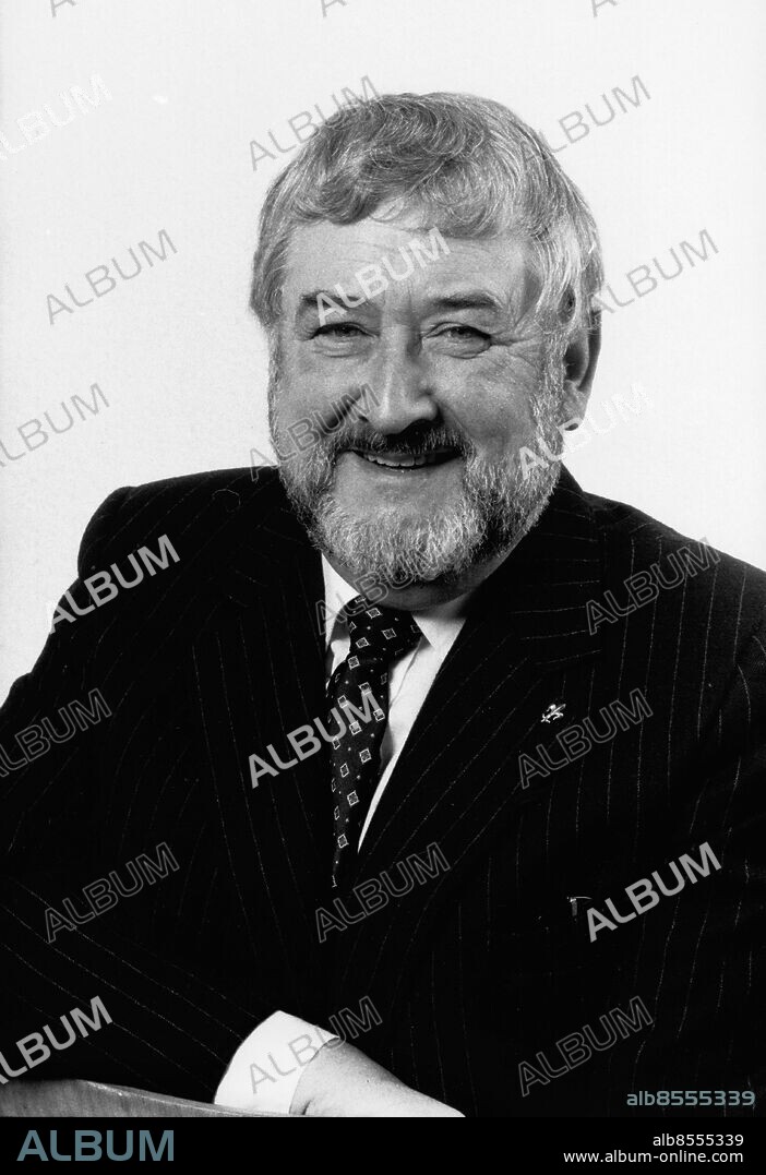 STOCKHOLM 1980-01-01. John Harryson, född 17 april 1926 i Katrineholm, svensk skådespelare, även vis- och kuplettsångare. Far till skådepelaren Peter Harryson.. Foto: Leif R Jansson / SCANPIX / kod 10020.