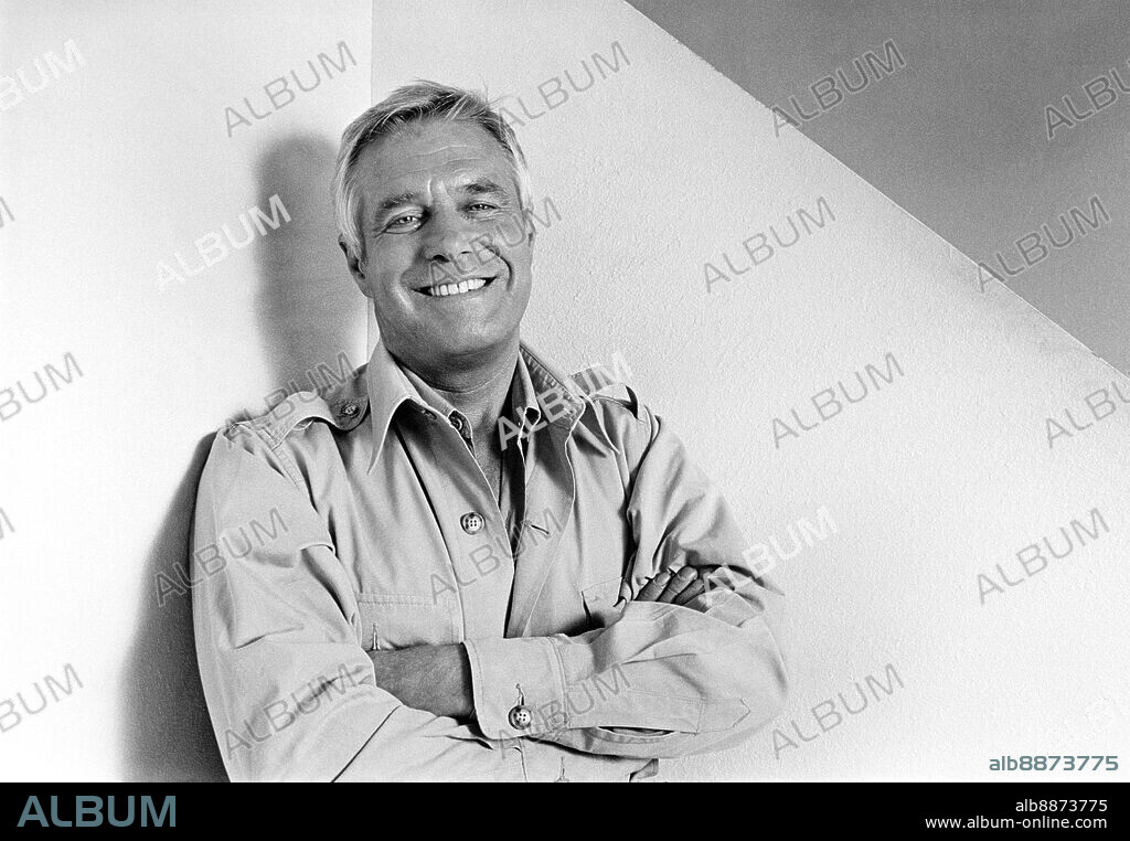 GEORGE PEPPARD en EL EQUIPO A, 1983 (THE A-TEAM), dirigida por FRANK LUPO y STEPHEN J. CANNELL. Copyright STEPHEN J. CANNELL PRODUCTIONS/UNIVERSAL TV.