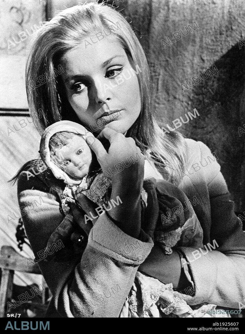 CAROL LYNLEY en POR QUE LLORAS, SUSAN?, 1967 (THE SHUTTERED ROOM), dirigida por DAVID GREENE. Copyright SEVEN ARTS.
