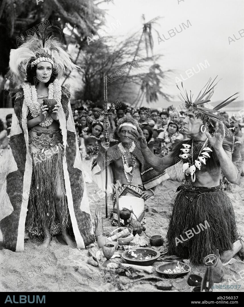DOLORES DEL RIO in BIRD OF PARADISE, 1932, directed by KING VIDOR. Copyright RKO.