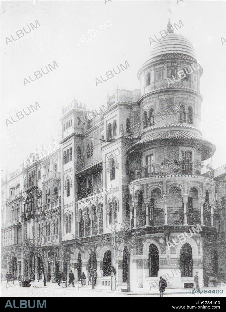 1930. Edificio la Adriatica de Jose Espiau  en la avenida de la Constitucion.
