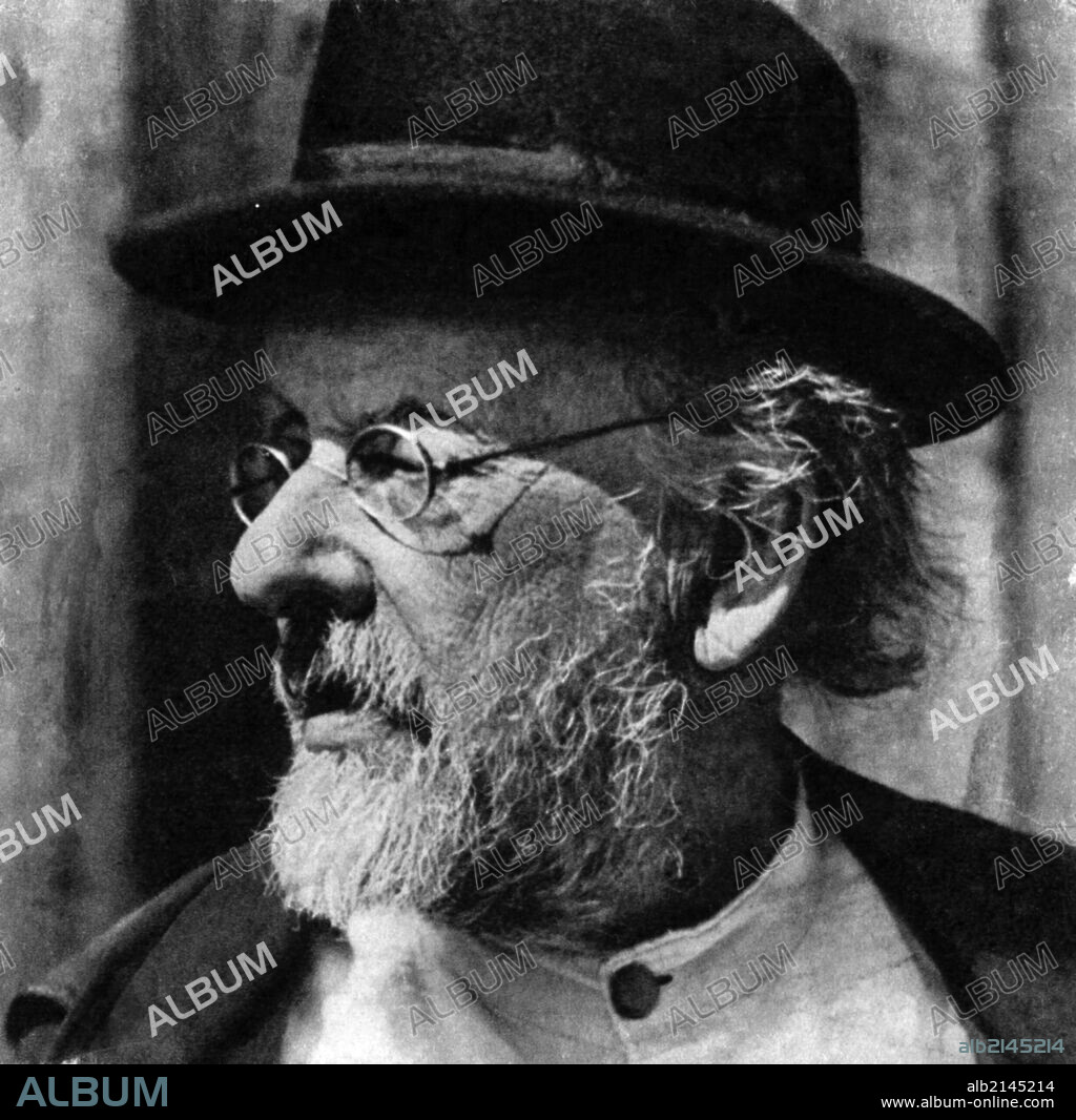 Konstantin tsiolkovsky, pioneer russian scientist in the field of rocketry and space trave (cosmonautics) in 1934. 01/02/1934