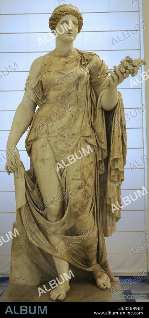 Roman Art. The Flora Maior or Flora Farnese. Colossal statue, part of Farnese Collection. 2nd century AD. National Archaeological Museum, Naples. Italy.