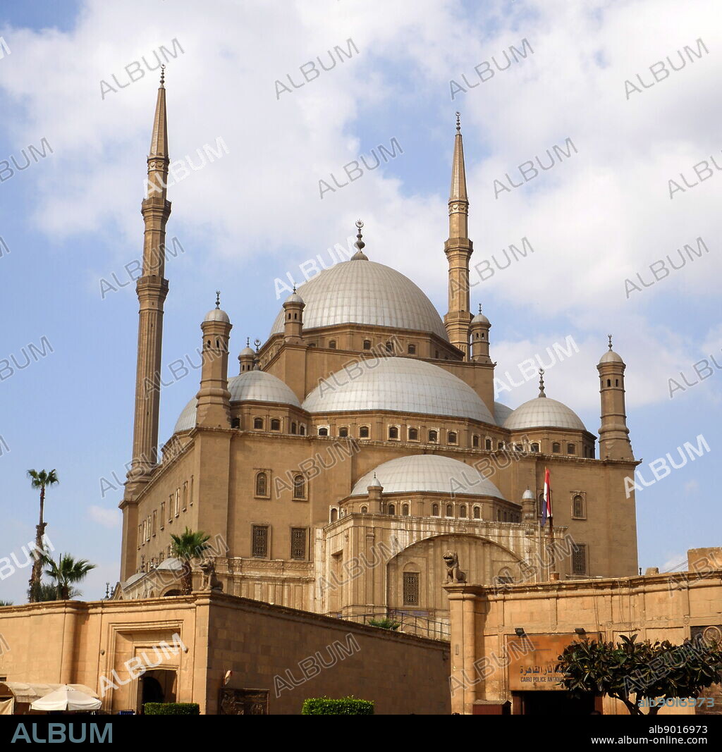 The Great Mosque of Muhammad Ali Pasha or Alabaster Mosque, in the Citadel of Cairo in Egypt. commissioned by Muhammad Ali Pasha between 1830 and 1848. Situated on the summit of the citadel, this Ottoman mosque, the largest to be built in the first half of the 19th century. The mosque was built in memory of Tusun Pasha, Muhammad Ali's oldest son, who died in 1816.