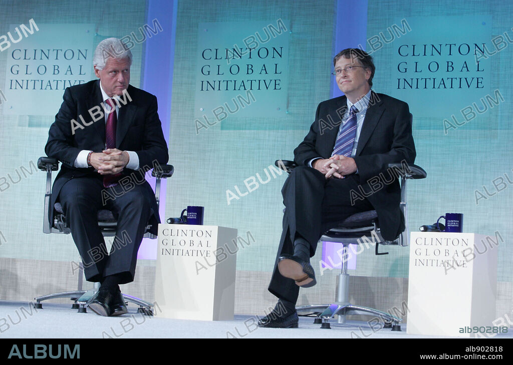 Sep 20, 2006; New York, NY, USA; 42nd President of the United States BILL CLINTON and MIcrosoft BILL GATES at the Clinton Global Initiative 2006 Annual Meeting held at the New York Sheraton HotelMandatory Credit: Photo by Nancy Kaszerman / ZUMA Press. (©) Copyright 2006 by Nancy Kaszerman. 20/09/2006