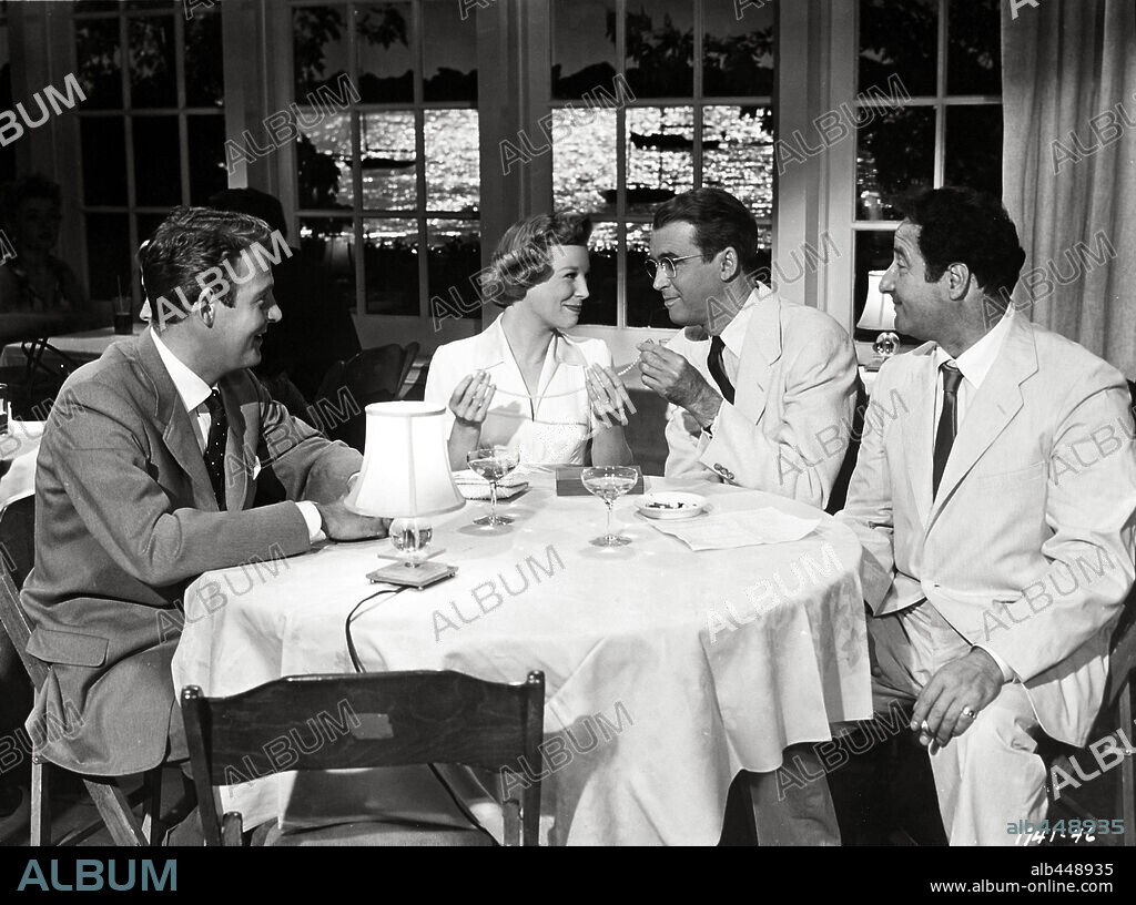 CHARLES DRAKE, GEORGE TOBIAS, JAMES STEWART and JUNE ALLYSON in THE GLENN MILLER STORY, 1953, directed by ANTHONY MANN. Copyright UNIVERSAL PICTURES.