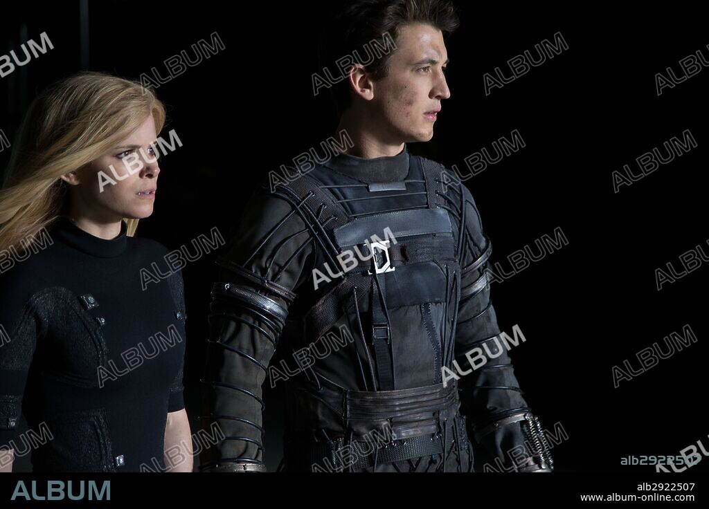 KATE MARA and MILES TELLER in FANTASTIC FOUR, 2015, directed by JOSH TRANK. Copyright TWENTIETH CENTURY FOX.