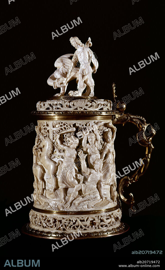 ESCUELA ALEMANA. JARRA DE MARFIL Y PLATA DE CARLOS V NARRA LA HISTORIA DE DIANA Y ACTEON - SIGLO XVI - RENACIMIENTO ALEMAN.