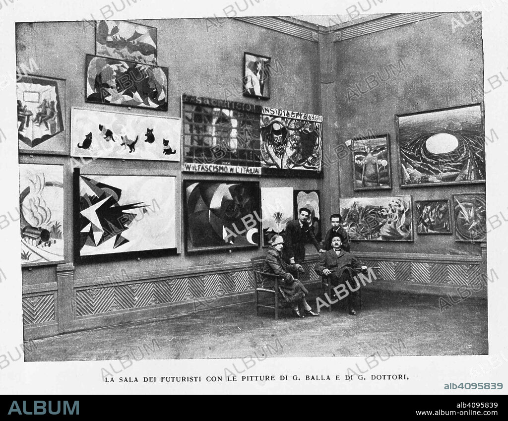ANONYME et GIACOMO BALLA. Installation view of III Biennale di Roma, 1925. Futurist group show curated by F. T. Marinetti. Works by Giacomo Balla, Fortuna.