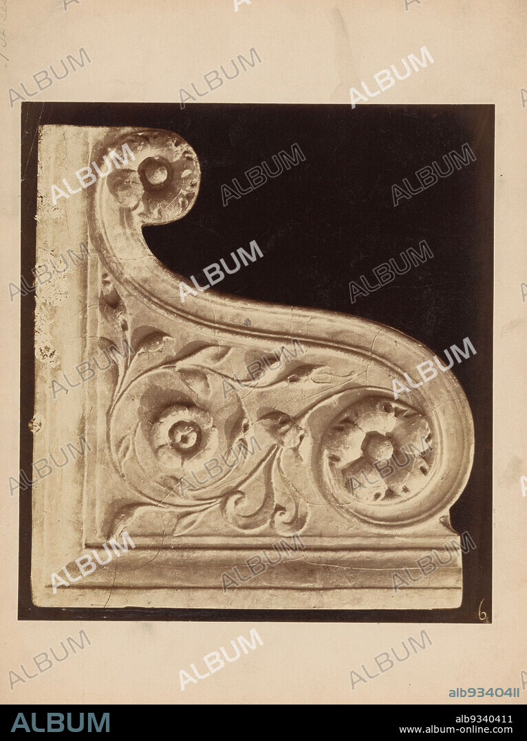 Console in the form of a volute with a floral motif, anonymous, c. 1875 - c. 1900, cardboard, albumen print, height 219 mm × width 200 mm.