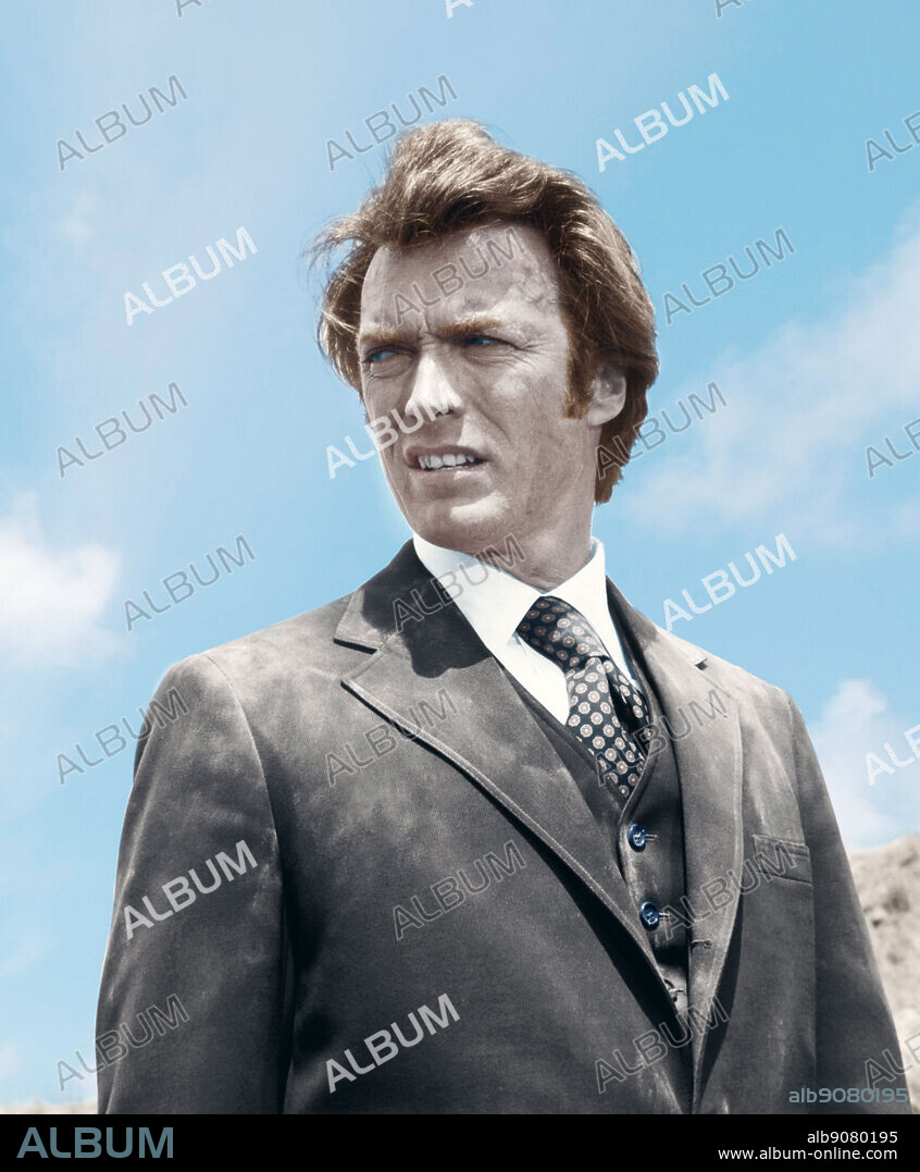 CLINT EASTWOOD in DIRTY HARRY, 1971, directed by DON SIEGEL. Copyright WARNER BROTHERS.