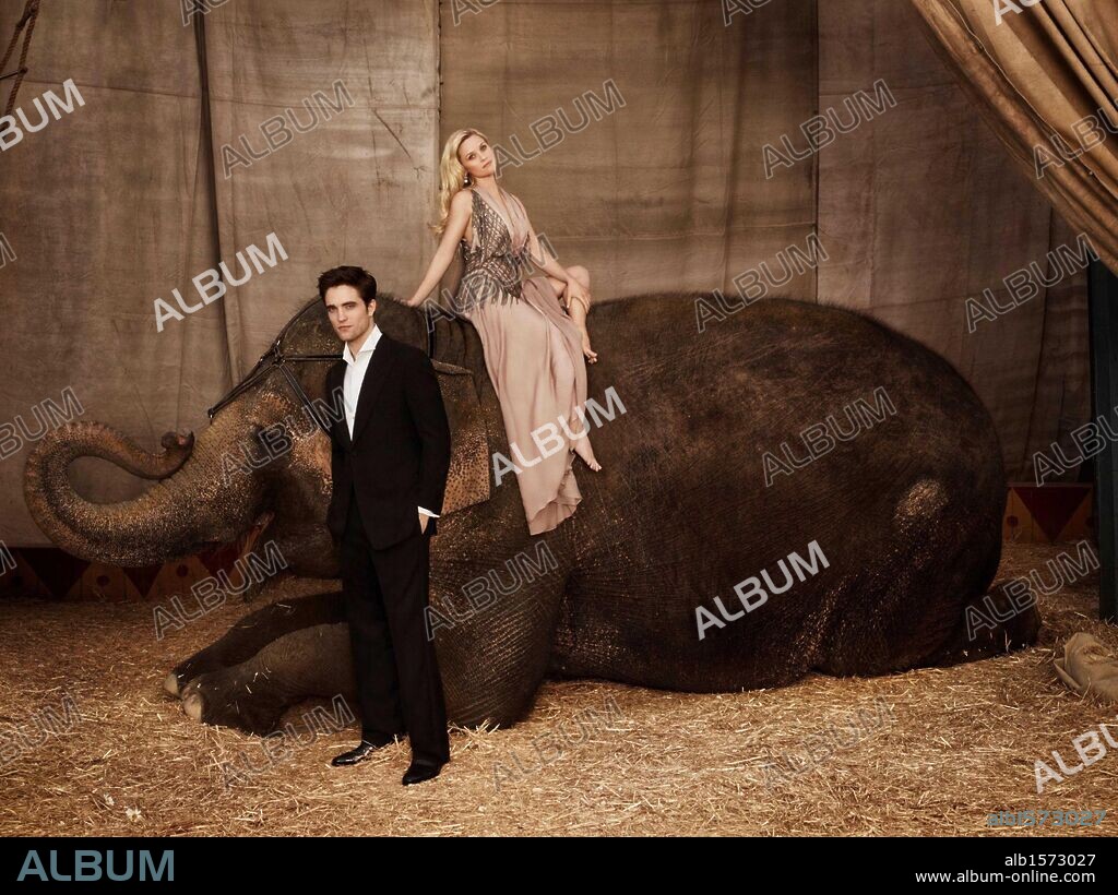 REESE WITHERSPOON and ROBERT PATTINSON in WATER FOR ELEPHANTS, 2011, directed by FRANCIS LAWRENCE. Copyright 3 ARTS ENTERTAINMENT.