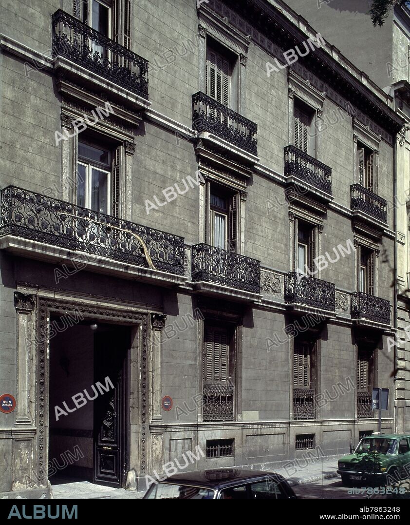PALACIO DE LOPEZ DORIGA - FACHADA - SITUADO EN EL PASEO DE RECOLETOS 15.