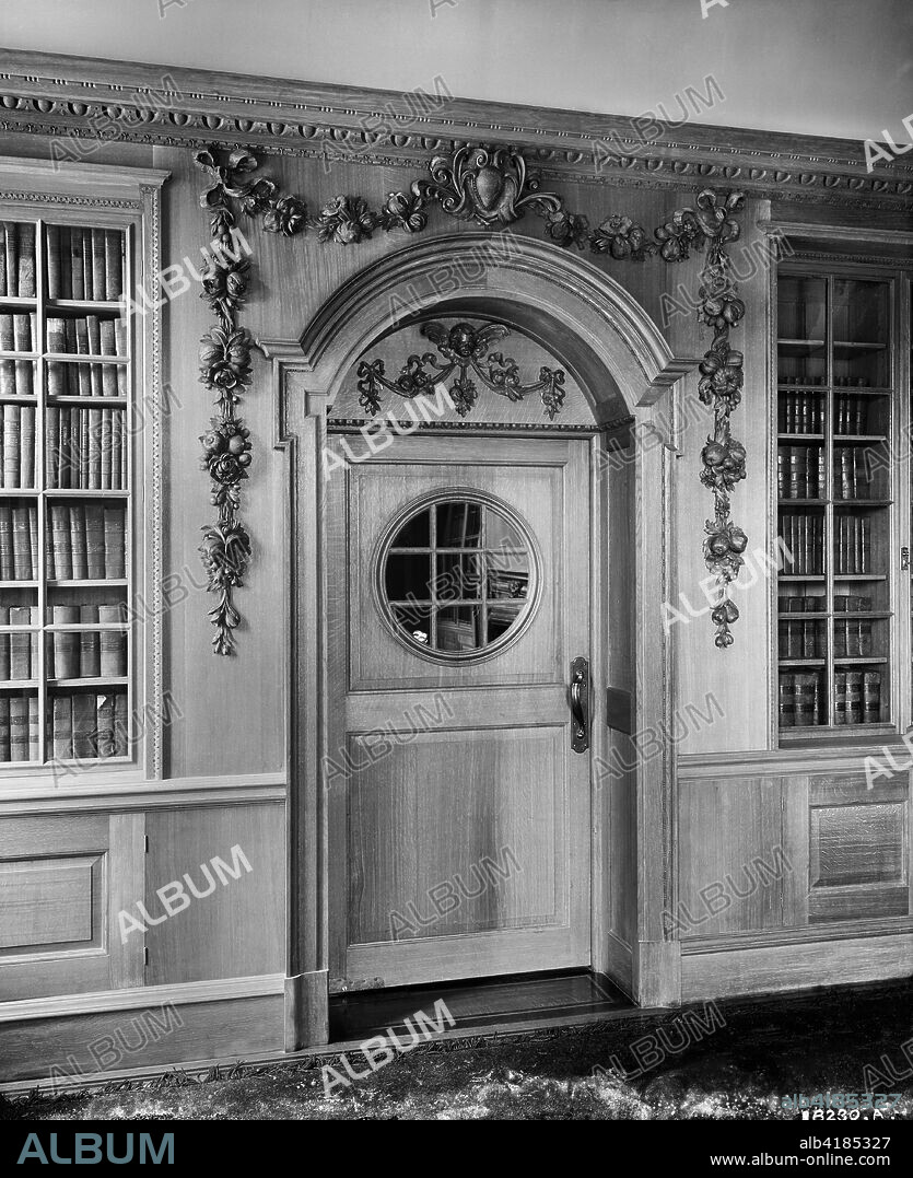 Doorway inside the Sessions House, Preston, Lancashire, 1904. Interior detail of a doorway in the barristers' library. The court house was built between 1900 and 1903 to the designs of Henry Littler, the County architect, in an Edwardian Baroque style. The Bedford Lemere daybook records Goodall, Lamb and Heighway as clients.