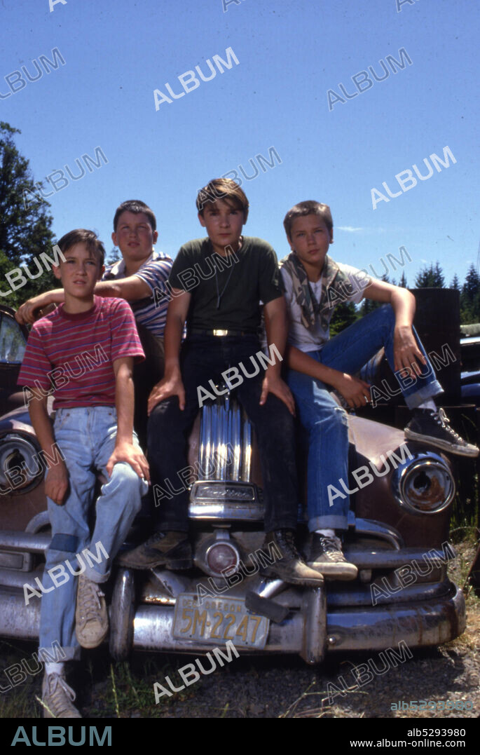 COREY FELDMAN, JERRY O'CONNELL, RIVER PHOENIX und WIL WHEATON in STAND BY ME - DAS GEHEIMNIS EINES SOMMERS, 1986 (STAND BY ME), unter der Regie von ROB REINER. Copyright COLUMBIA PICTURES.