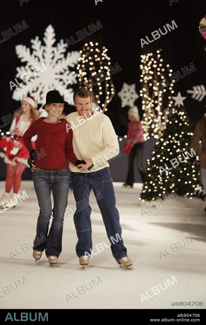 ANNE HECHE and TATE DONOVAN in SILVER BELLS, 2005. Copyright CBS-TV / HEINILA, ERIKA.
