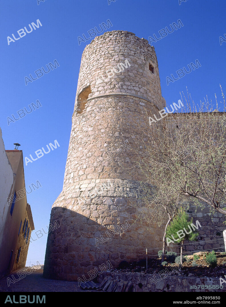 TORREON DEL CASTILLO DE GARCIMUÑOZ - SIGLO XV  - FOTO AÑOS 90.