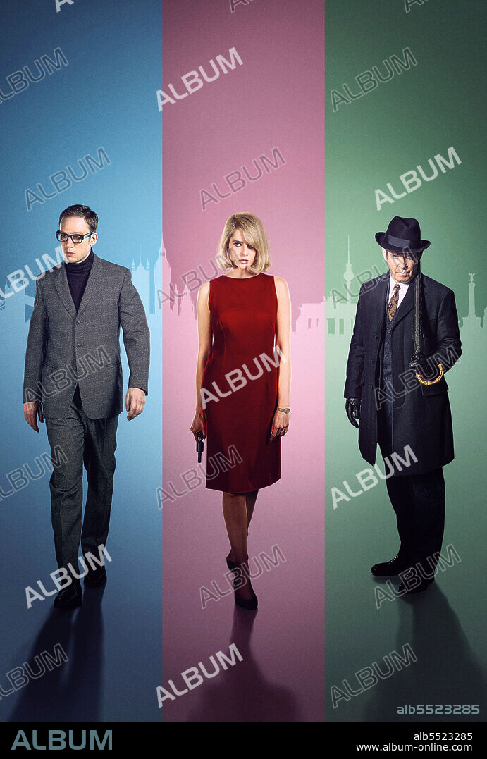 JOE COLE, LUCY BOYNTON and TOM HOLLANDER in THE IPCRESS FILE, 2022, directed by JAMES WATKINS. Copyright INDEPENDENT TELEVISION (ITV).
