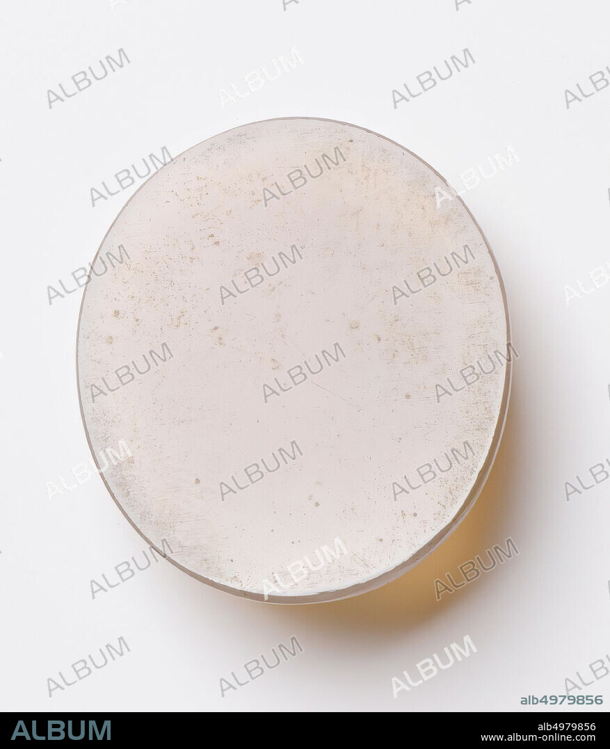 blank stone, gem, intaglio, chalcedony, Color: gray white, Shape: oval, standing, Processing:, Type :, 31 x 28 mm, ca. 1722 1722.
