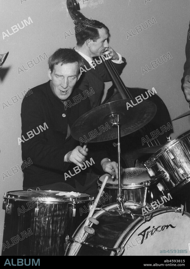 BRIAN FOSKETT. Phil Seaman and Phil Bates, Bull's Head, Barnes, London, c1965.