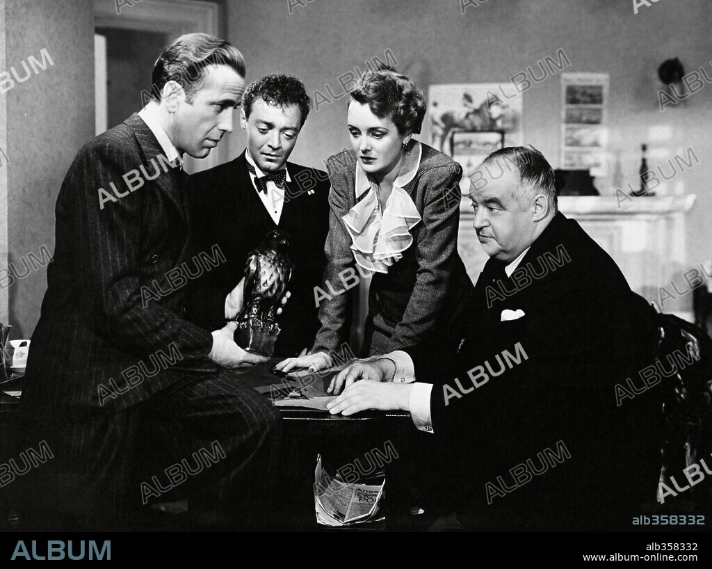 HUMPHREY BOGART, MARY ASTOR, PETER LORRE y SYDNEY GREENSTREET en EL HALCÓN MALTÉS, 1941 (THE MALTESE FALCON), dirigida por JOHN HUSTON. Copyright WARNER BROS/FIRST NATIONAL.