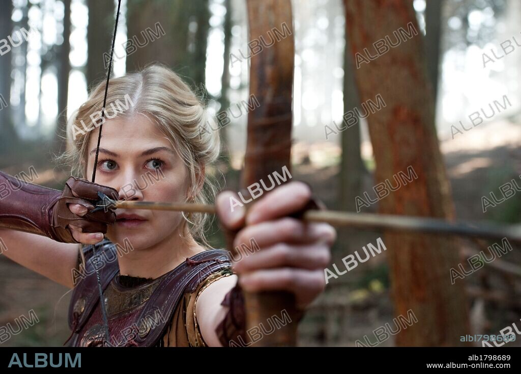 ROSAMUND PIKE in WRATH OF THE TITANS, 2012, directed by JONATHAN LIEBESMAN. Copyright WARNER BROS. PICTURES.