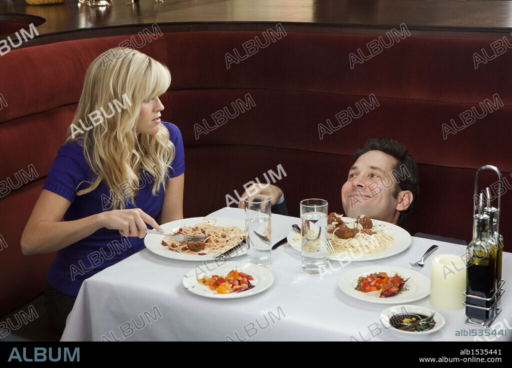 PAUL RUDD and REESE WITHERSPOON in HOW DO YOU KNOW, 2010, directed by JAMES L. BROOKS. Copyright COLUMBIA PICTURES.