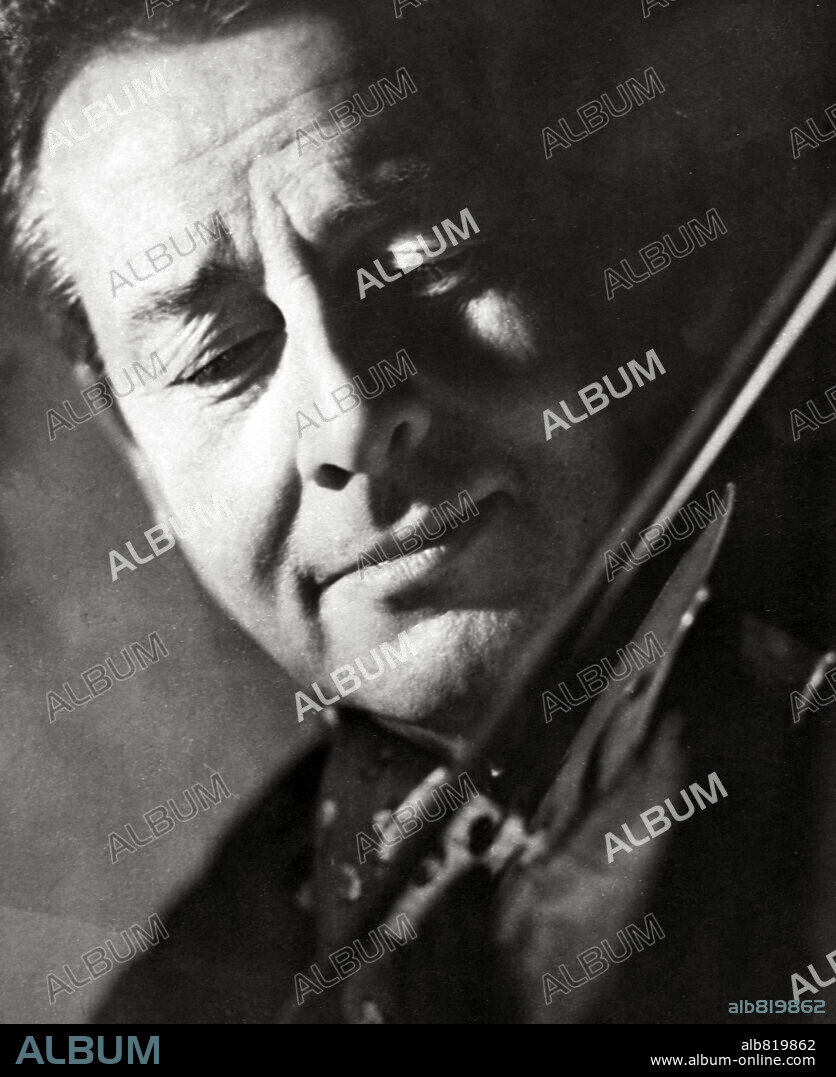 French jazz violinist Stephane Grappelli.