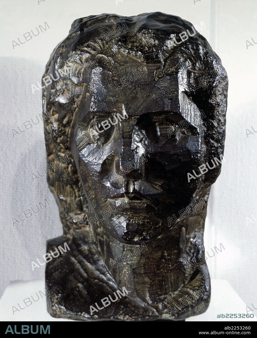 JULIO GONZALEZ. GONZALEZ, JULIO. ESCULTOR ESPAÑOL. BARCELONA 1876-1942. " JOVEN VALIENTE ", BRONCE. AÑO 1932.