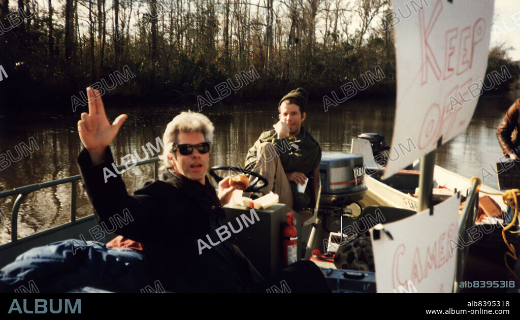 JIM JARMUSCH and TOM WAITS in DOWN BY LAW, 1986, directed by JIM JARMUSCH. Copyright PALACE PICTURES.