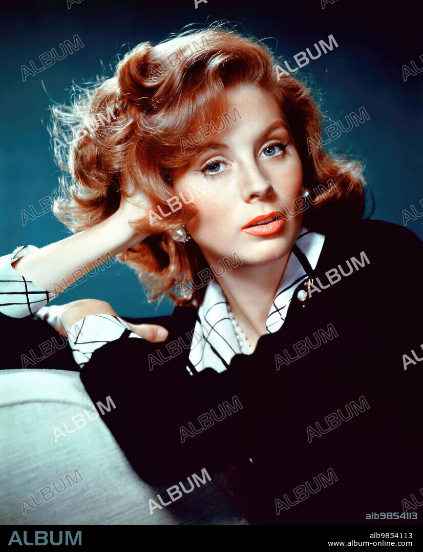 SUZY PARKER.