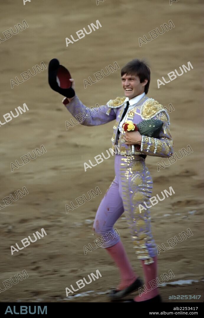 ESPARTACO. JUAN ANTONIO RUIZ. MATADOR DE TOROS ESPAÑOL. ESPARTINAS 1962-. FOTO 1989.