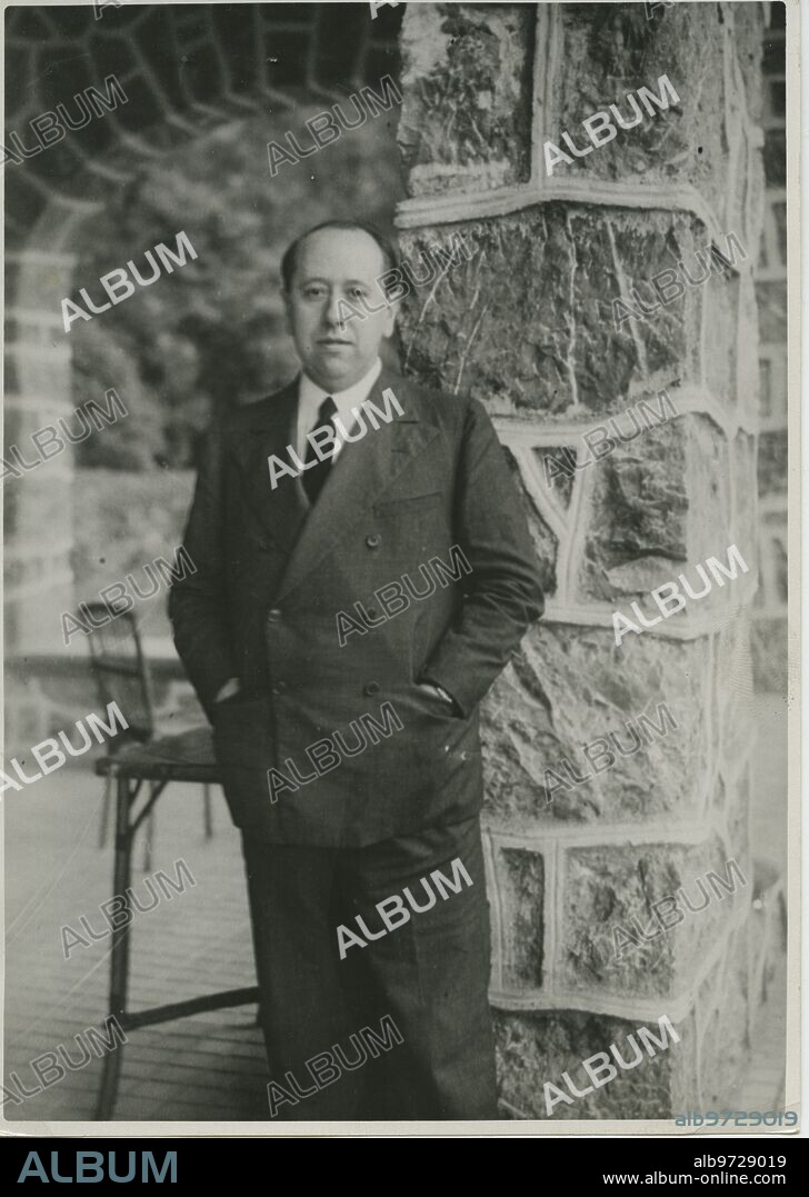 Azcoitia (Guipúzcoa), 08/13/1935. The Minister of War, Mr. Gil Robles, during his rest at the San Juan spa.