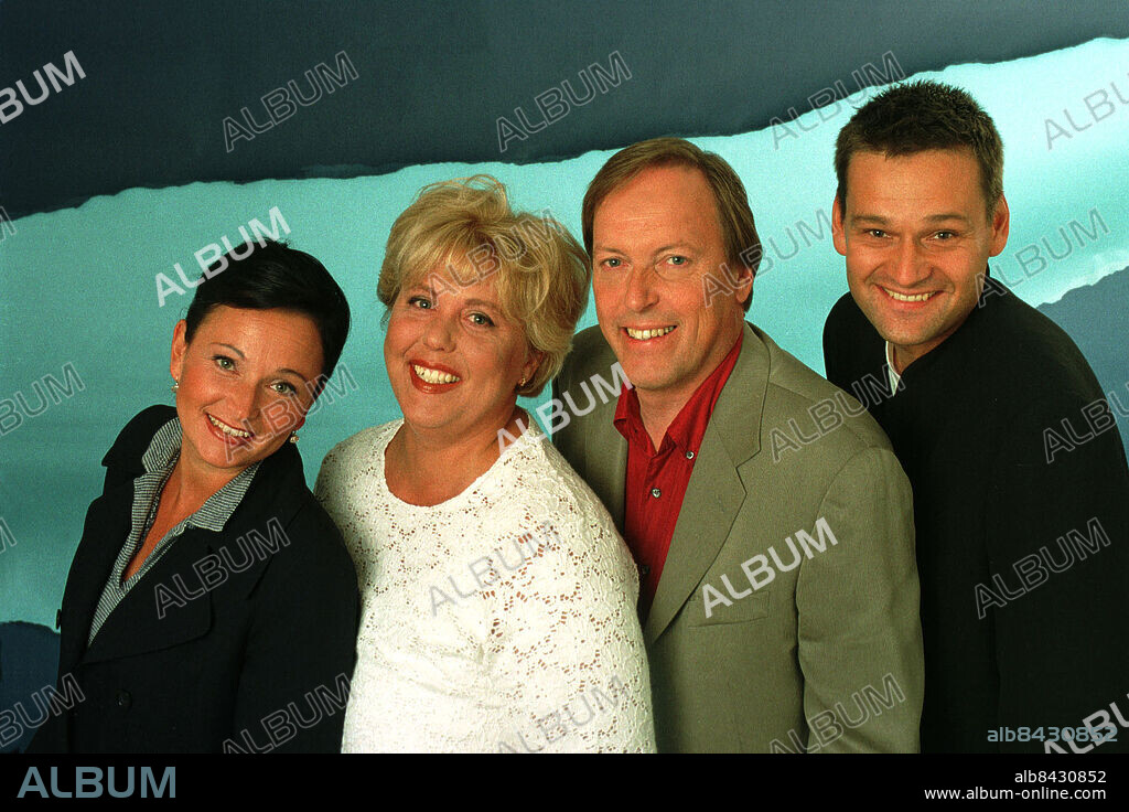 OKÄNT FOTODATUM.. Go'kväll sänds i SVT2 tisdagen 21 september1999. Anja Kontor, Suzanne Axell, Ragnar Dahlberg och Joachim Vogel persons: ANJA KONTOR ;SUZANNE AXELL ;RAGNAR DAHLBERG ;JOACHIM VOGEL sites: SVERIGE.