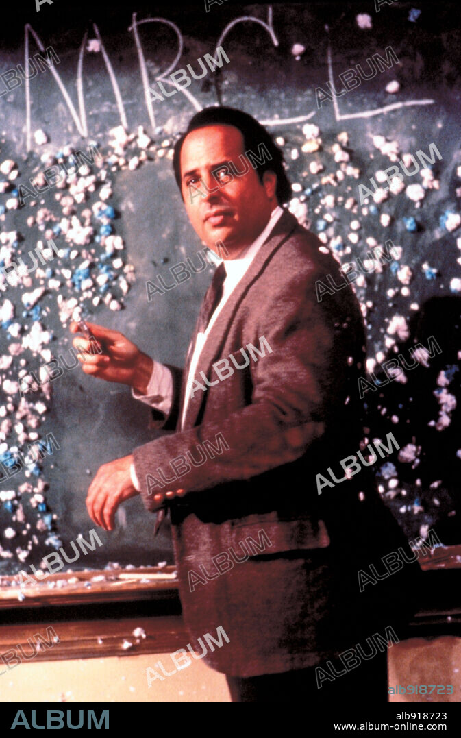 JON LOVITZ en APRENDE COMO PUEDAS, 1996 (HIGH SCHOOL HIGH), dirigida por HART BOCHNER. Copyright TRISTAR PICTURES.