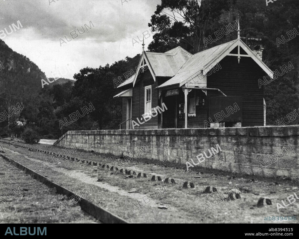 Post office at Newnes formerly the railway station on the long disused branch line. December 05, 1939.
