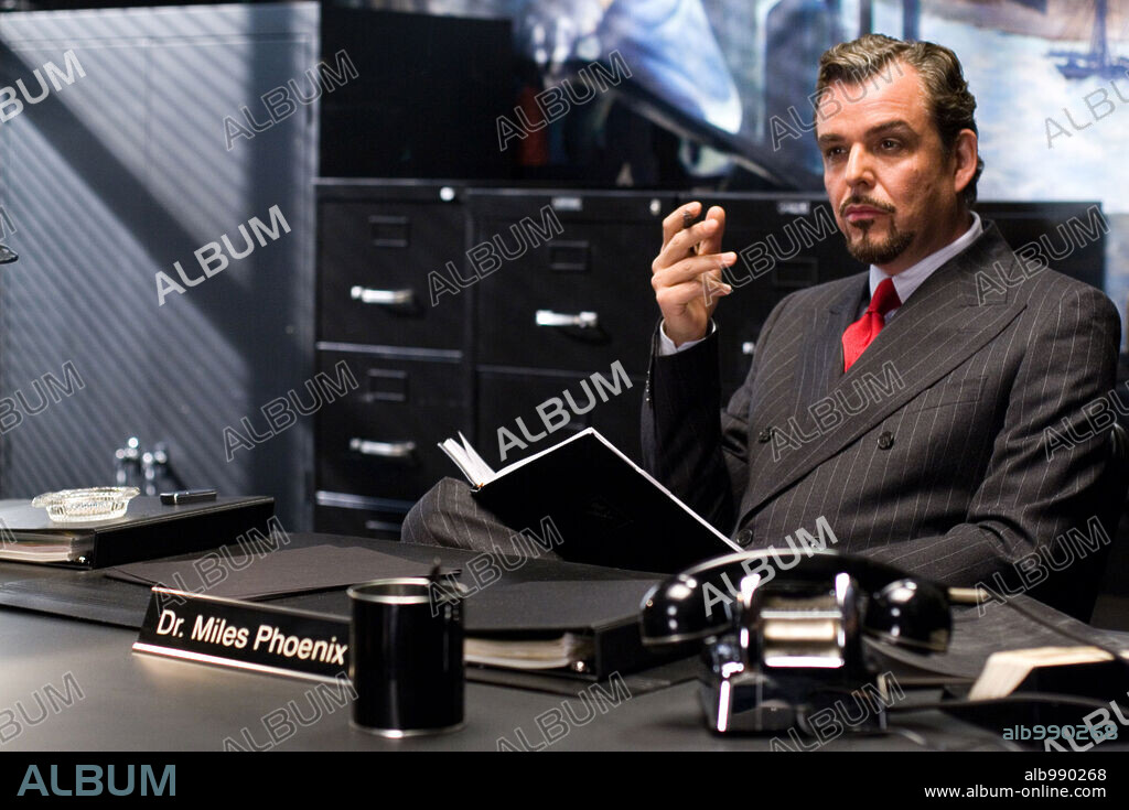 DANNY HUSTON in THE NUMBER 23, 2007, directed by JOEL SCHUMACHER. Copyright NEW LINE CINEMA / LOSS, CHRISTINE.