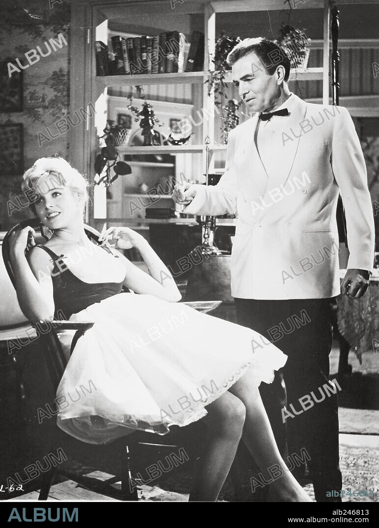 JAMES MASON and SUE LYON in LOLITA, 1962, directed by STANLEY KUBRICK. Copyright M.G.M.