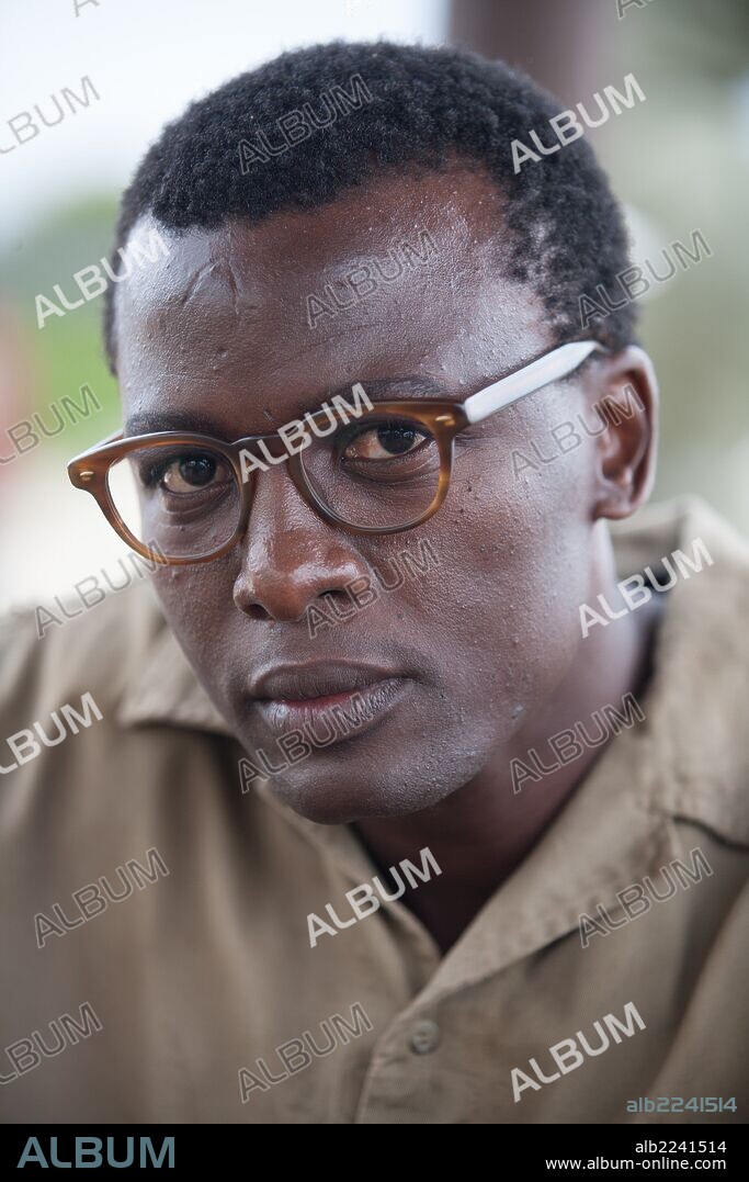 TONY KGOROGE in MANDELA: LONG WALK TO FREEDOM, 2013, directed by JUSTIN CHADWICK. Copyright DISTANT HORIZON.