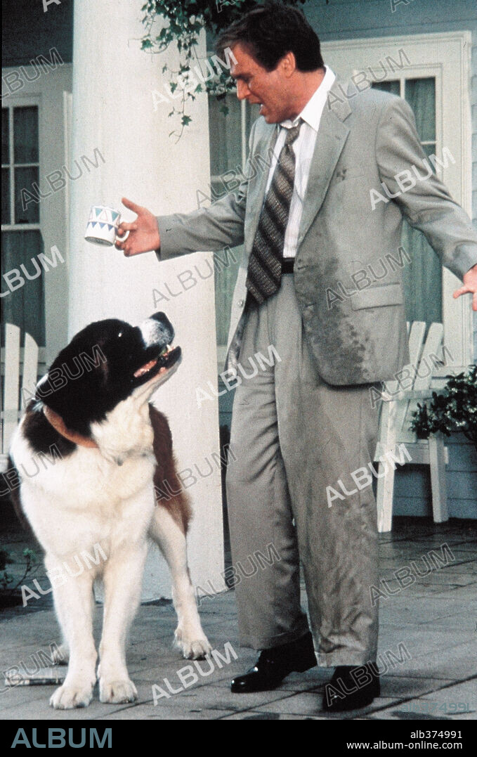 CHARLES GRODIN en BEETHOVEN 2: LA FAMILIA CRECE, 1993 (BEETHOVEN'S 2ND). Copyright UNIVERSAL PICTURES.