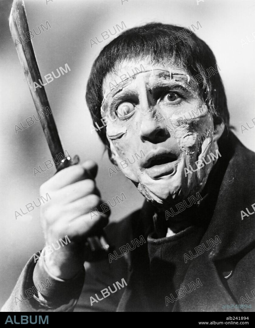 CHRISTOPHER LEE dans THE CURSE OF FRANKENSTEIN, 1957, réalisé par TERENCE FISHER. Copyright HAMMER FILM PRODUCTIONS.
