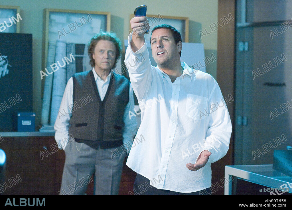 ADAM SANDLER and CHRISTOPHER WALKEN in CLICK, 2006, directed by FRANK CORACI. Copyright COLUMBIA PICTURES / BENNETT, TRACY.