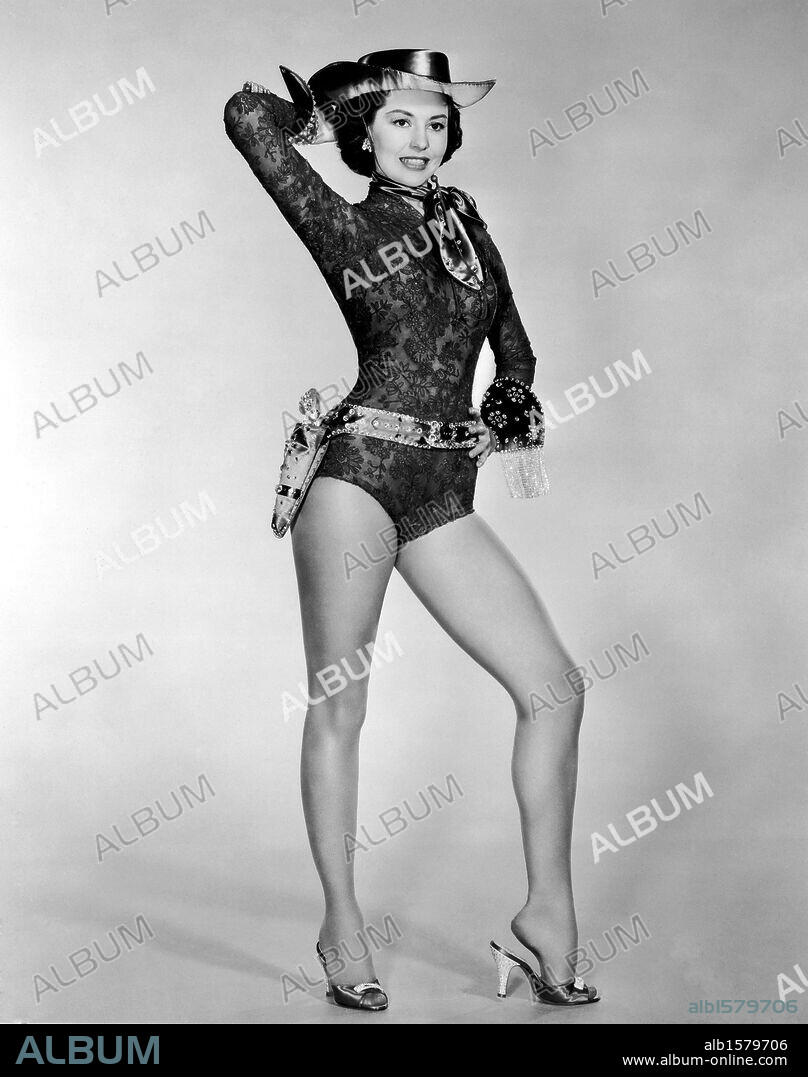 CYD CHARISSE en VIVA LAS VEGAS!, 1956 (MEET ME IN LAS VEGAS), dirigida por ROY ROWLAND. Copyright M.G.M.